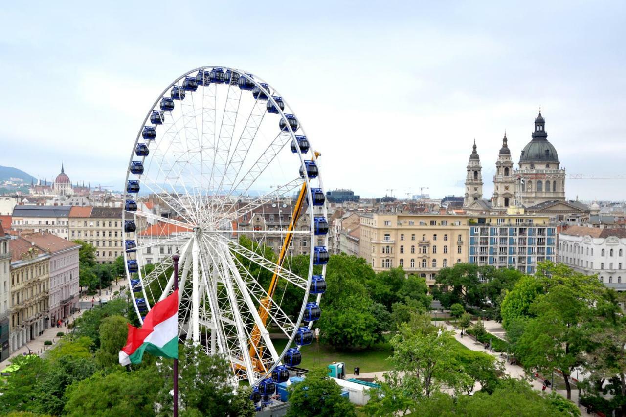 City Corso Apartman Budapest Exteriör bild