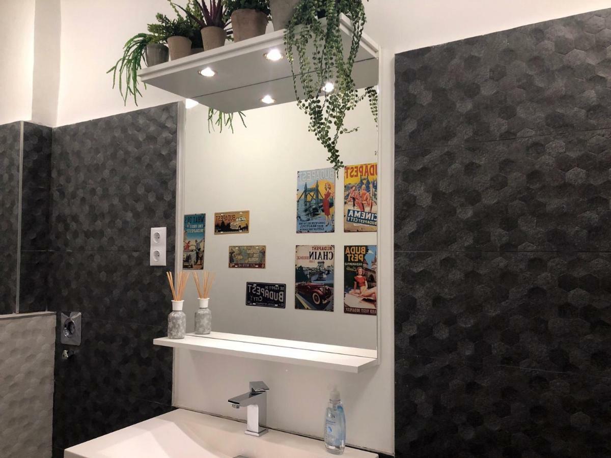 City Corso Apartman Budapest Exteriör bild