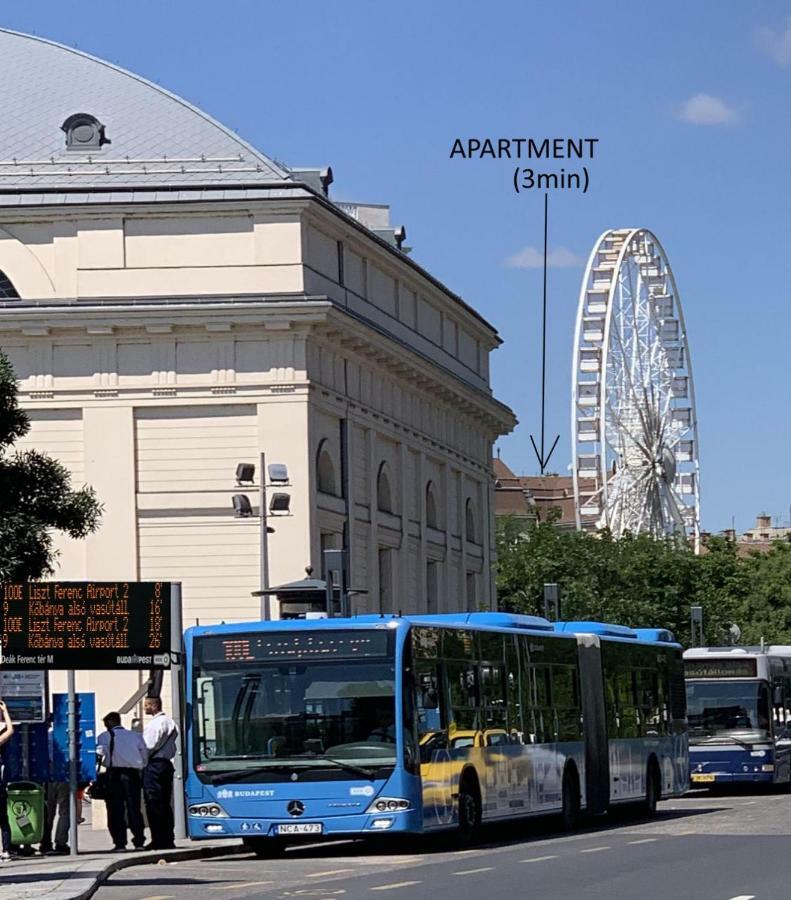 City Corso Apartman Budapest Exteriör bild