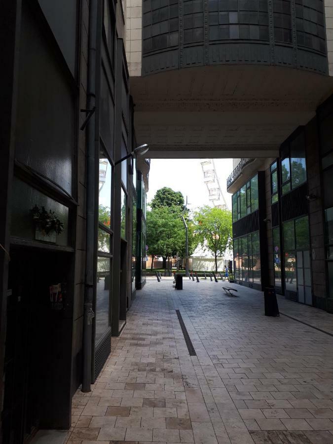 City Corso Apartman Budapest Exteriör bild